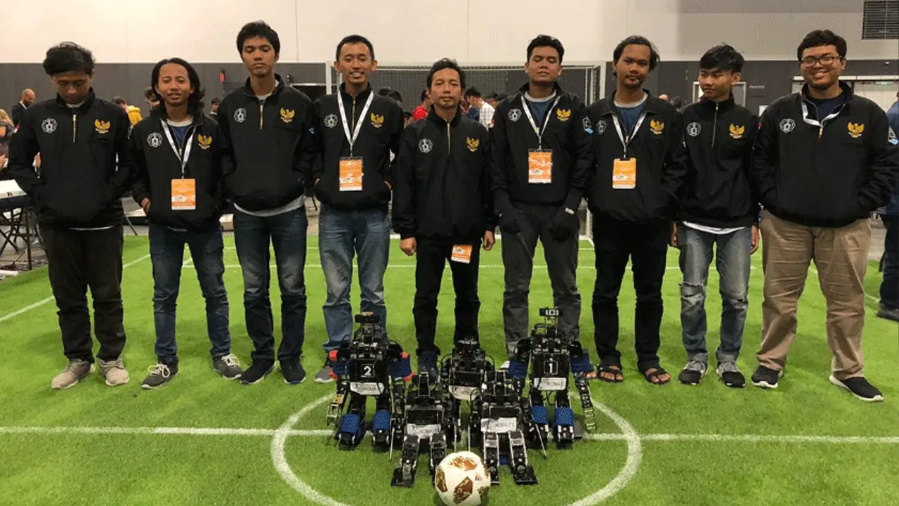 Ichiro ITS: Si Robot Soccer yang Bikin Bangga Indonesia!